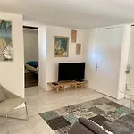 Ac, Garden With Sea View, Private Parking, Swimming Pool Lejlighed